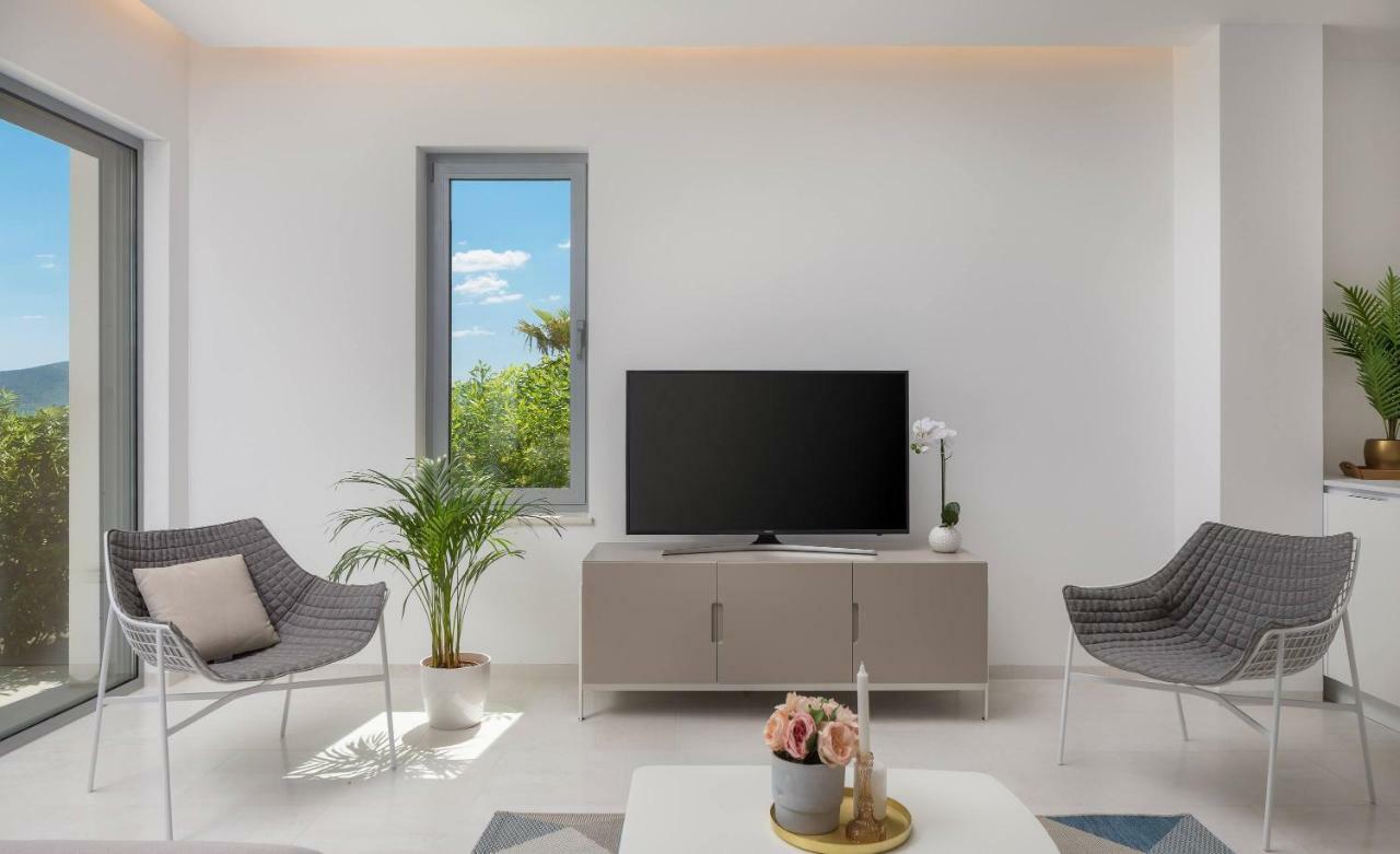 Luxury Design Beach Front Apartment Sukošan Zewnętrze zdjęcie